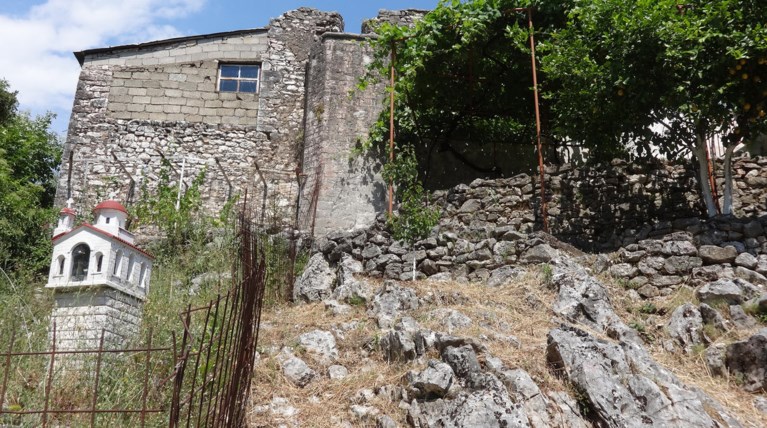 Πυροβόλησαν στα πόδια 76χρονο για να τον κλέψουν