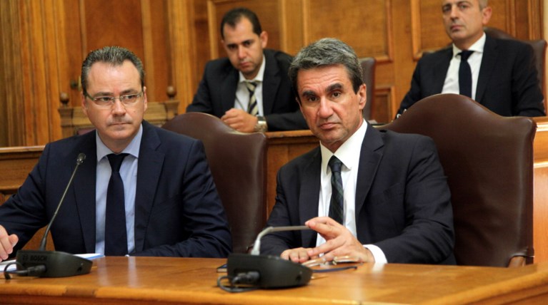 Αιφνιδιασμός Λοβέρδου από την παραίτηση Κουκοδήμου