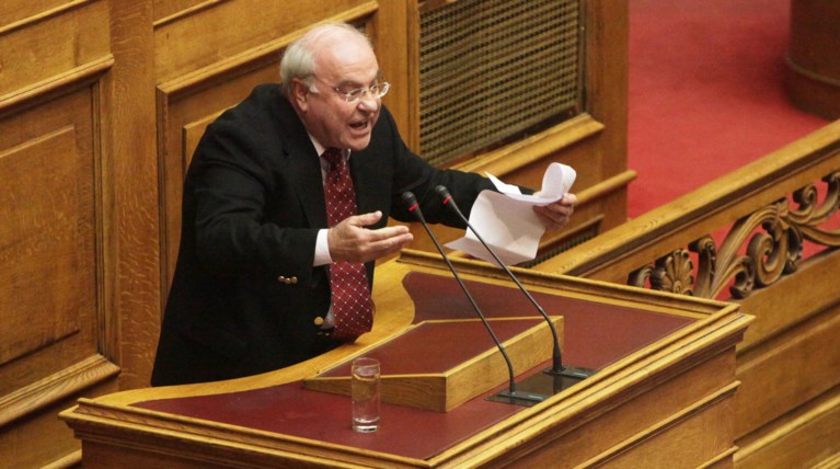 Νεράτζης στη Βουλή: Συνέκρινε το σύμφωνο συμβίωσης με την... κτηνοβασία