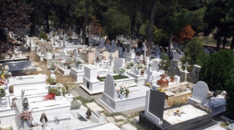 Κήδεψαν και έθαψαν ζωντανή 49χρονη στη Θεσσαλονίκη