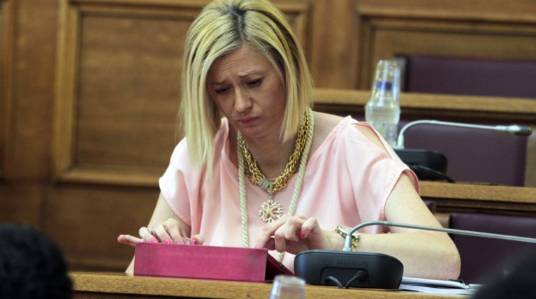 Στην επιτροπή Δεοντολογίας των ΑΝ.ΕΛ παραπέμπεται η Ραχήλ Μακρή