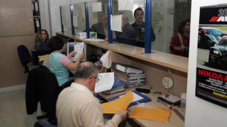 Ολα τα σενάρια για την αξιολόγηση στο Δημόσιο