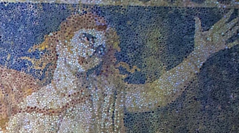 Μενδώνη για Αμφίπολη: Θα αποκατασταθεί το ψηφιδωτό