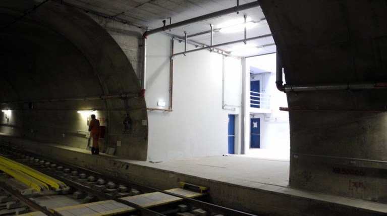 Περιπέτεια στο Μετρό: Εμεινε συρμός μέσα στο τούνελ