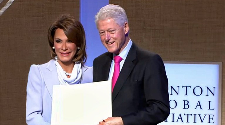 Πρόσκληση για τις υποτροφίες Αγγελοπούλου - Κλίντον