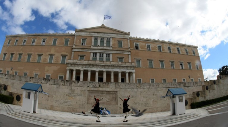 Το Γραφείο Προϋπολογισμού της Βουλής αμφισβητεί την επιστροφή στην ανάπτυξη