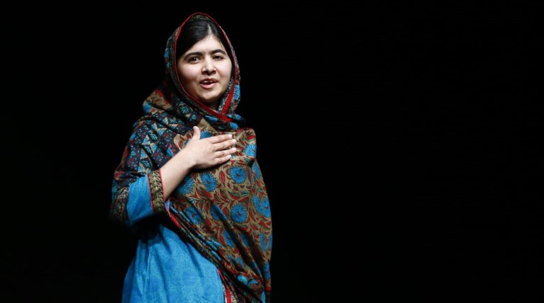 Η Μαλάλα χαρίζει 50.000 δολάρια για να πάνε σχολείο τα παιδιά της Γάζας