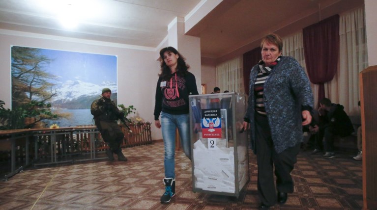 Ντονέτσκ: Ο ηγέτης των φιλορώσων εκλέγεται «πρόεδρος»