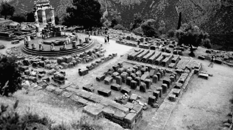 Τα μυστικά και οι χρησμοί του Μαντείου των Δελφών