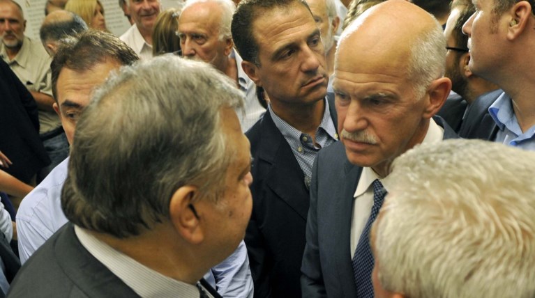 Γ. Παπανδρέου - Ευ. Βενιζέλος: Ξεκίνησε ο «πόλεμος των …Ρόουζ»