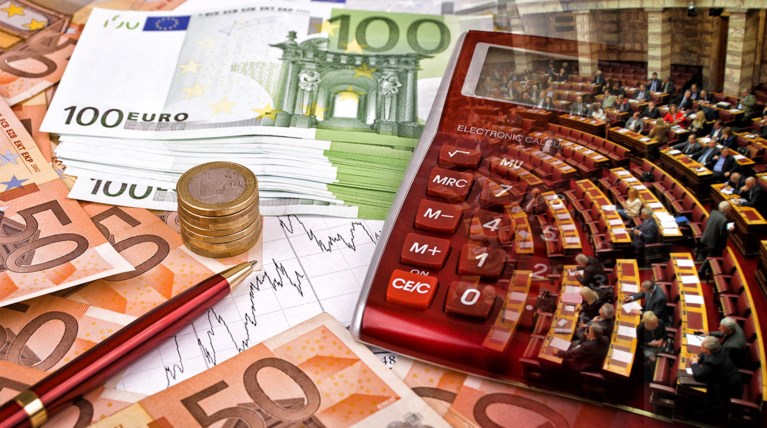 Ψηφίζουν άρον-άρον την εξαίρεση του ΕΝΦΙΑ από τις 100 δόσεις