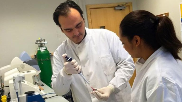 Στέργιος Μόσχος: O Eλληνας πίσω από το Ebola Check