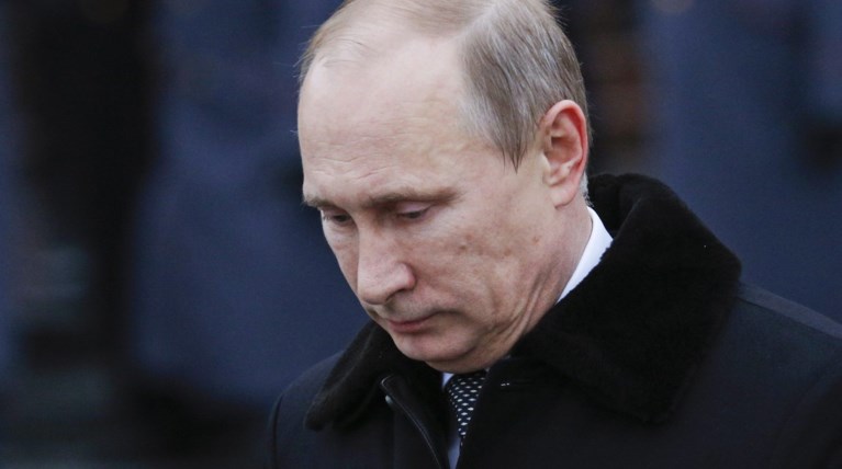 Ρωσία: Στα 140 δισ.  η ζημιά από τις κυρώσεις και την πτώση του πετρελαίου