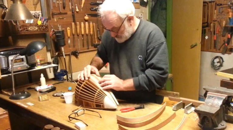 Επάγγελμα οργανοποιός ή η μαγεία της μεταμόρφωσης του ξύλου σε μουσική