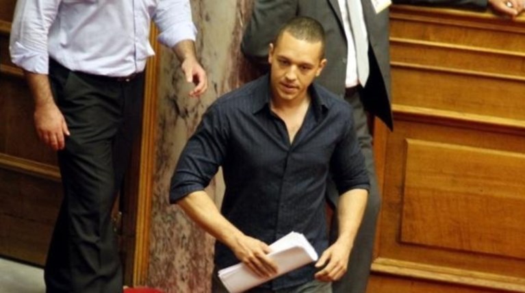 Στο πλευρό του Κασιδιάρη 9 βουλευτές των ΑΝΕΛ