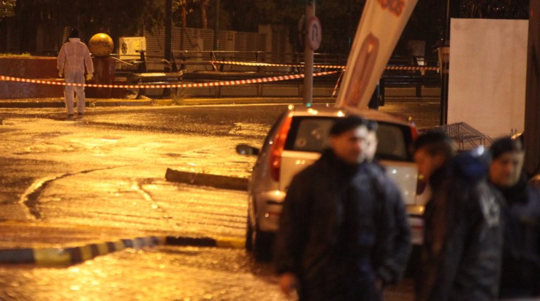 Επίθεση με καλάσνικοφ πριν λίγο στην πρεσβεία του Ισραήλ
