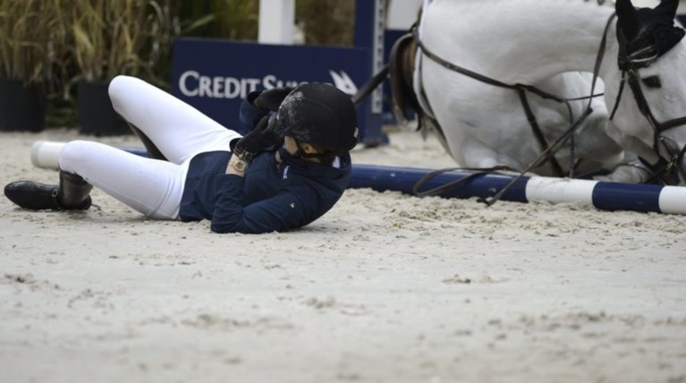 Ατύχημα της Αθηνάς Ωνάση με το άλογό της!