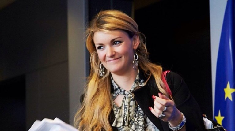 Κομισιόν: Το μόνο βιώσιμο σενάριο είναι η παραμονή της Ελλάδας στο ευρώ