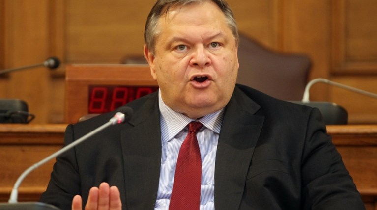 Βενιζέλος:Να βγάλουμε Πρόεδρο, μετά συζητάμε για όλα