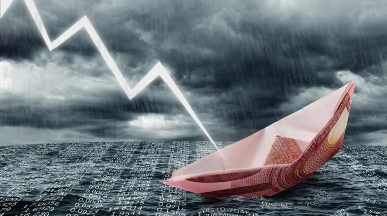 Σε αναμμένα κάρβουνα οι τράπεζες για τις καταθέσεις