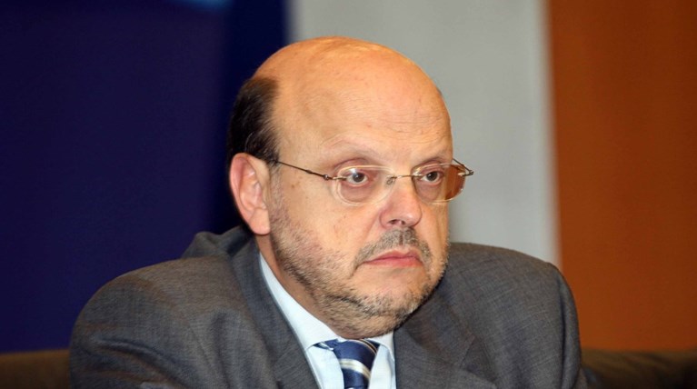 Καρφιά Αντώναρου κατά γαλάζιων βουλευτών