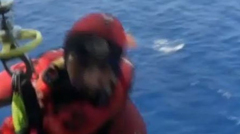 Norman Atlantic: Μεταφορά επιβατών με ελικόπτερα