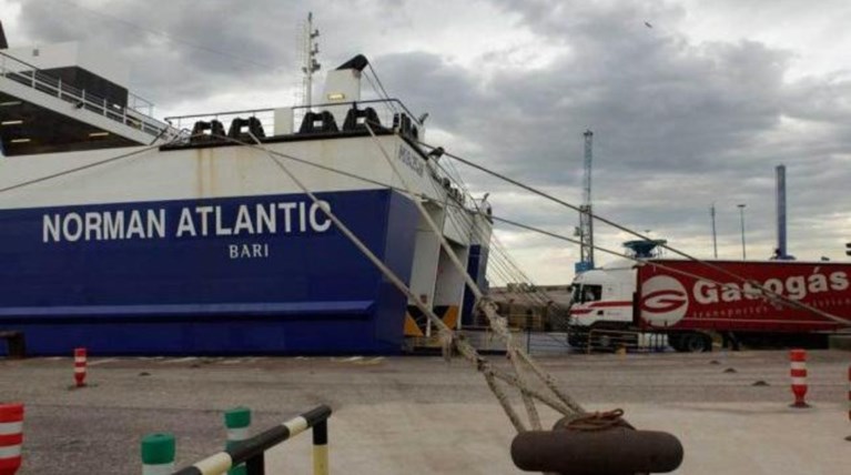 Υπερφορτωμένο με 200 οχήματα το «Norman Atlantic»