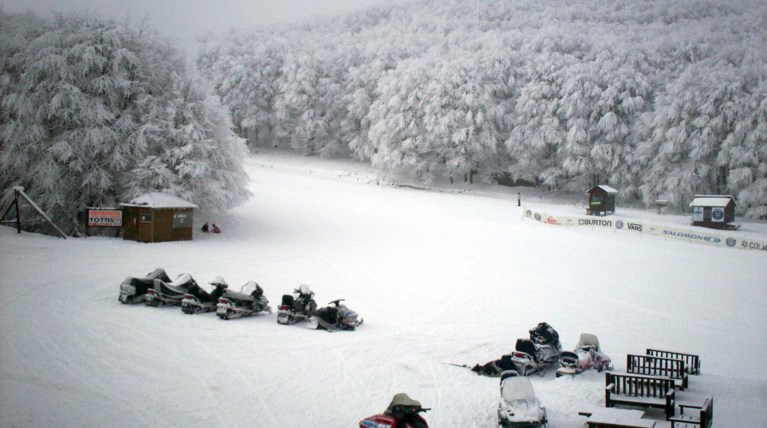 Στα λευκά τα χιονοδρομικά-Υπό το μηδέν ο υδράργυρος