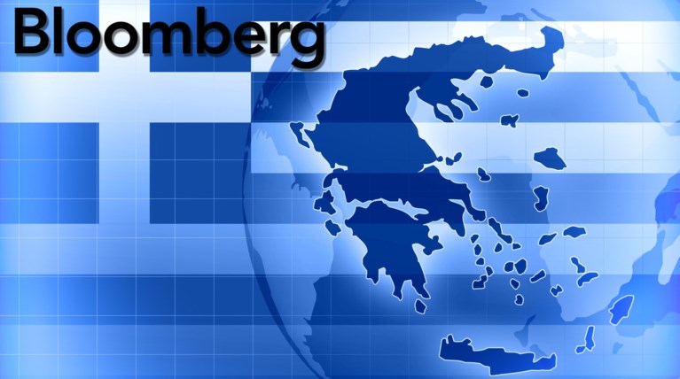 Bloomberg: Η Ελλάδα θα σωθεί μόνο με κούρεμα του χρέους