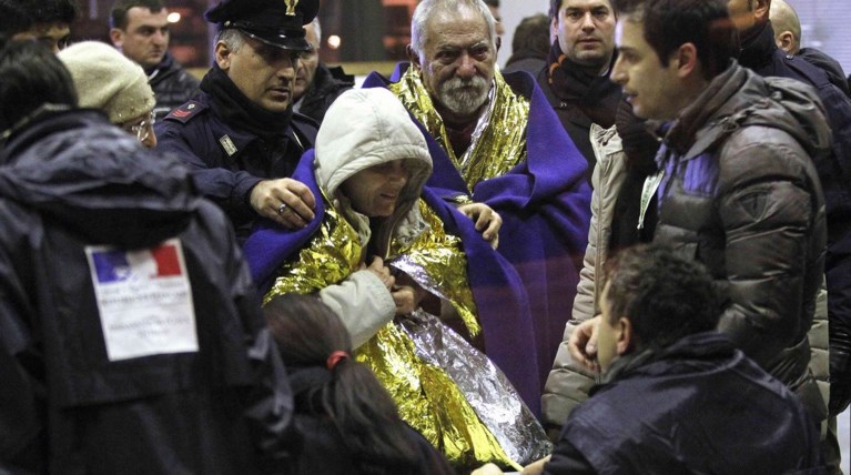 Norman Atrlantic: Στο Μπρίντιζι 118 Έλληνες - Αναμένεται νέα λίστα