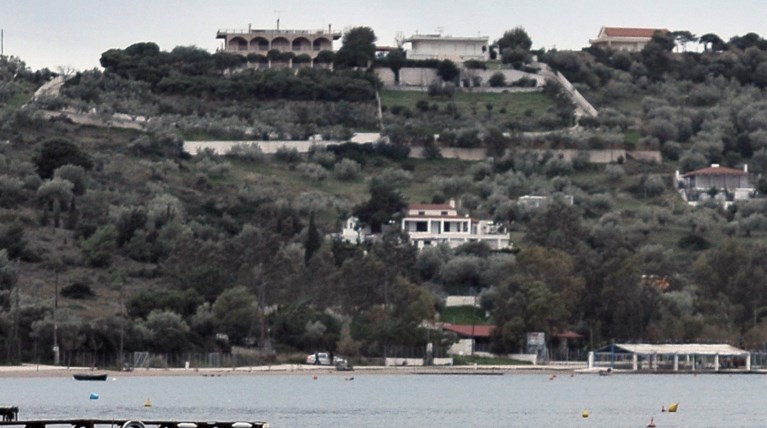Στο κρησφύγετο στο Λουτράκι έφτιαχνε τα εκρηκτικά ο Ξηρός και η ομάδα του