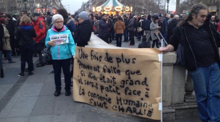 Οι πρώτες φωτογραφίες από τις συγκεντρώσεις διαμαρτυρίας στο Παρίσι