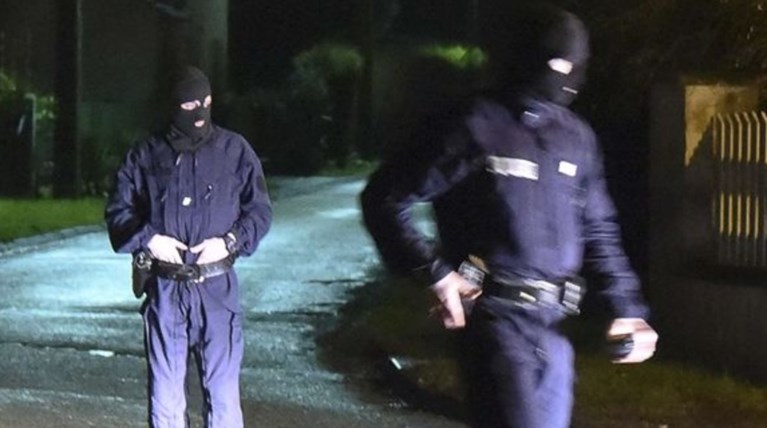 Γαλλία: Σε πυκνό δάσος ψάχνουν τους δράστες του μακελειού