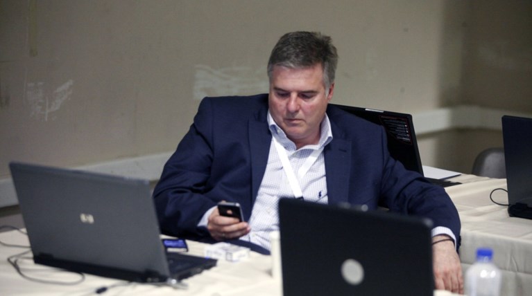 Ο Γιωργάκης του Μαξίμου ξανάρχισε τις... Μουρουτιές