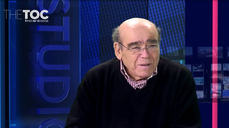 Ο Θανάσης Βαλτινός  για τη λογοτεχνία και την πολιτική