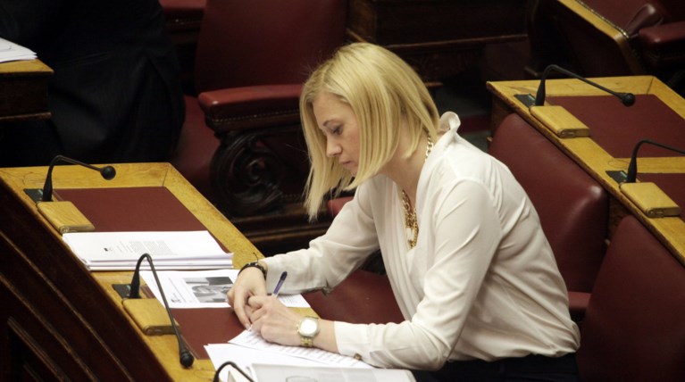 Ραχήλ Μακρή: «Γράφει» τον ΣΥΡΙΖΑ, επιμένει για το τύπωμα ευρώ
