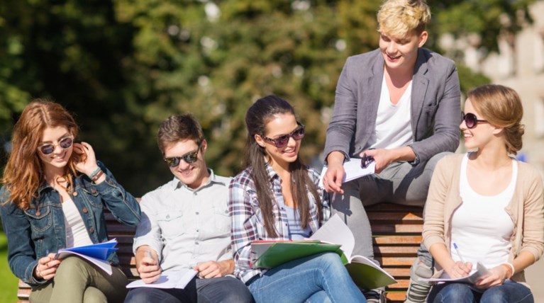 Υποτροφίες-Χορηγίες ΝΕΟΝ 2015: Προγράμματα - Προθεσμίες