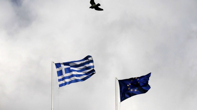 CNBC: «Θα ήταν καλύτερο η Ελλάδα να εγκαταλείψει την ευρωζώνη»