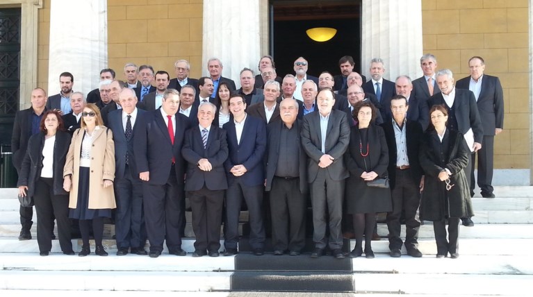 Τσίπρας προς υπουργούς: Φρένο στις εξαγγελίες