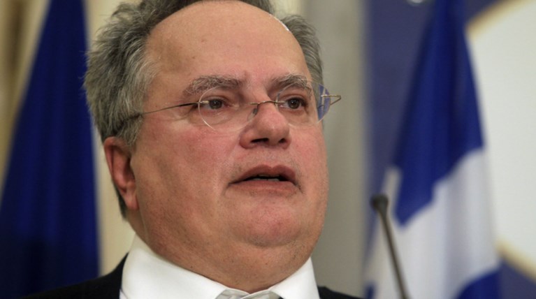 Ν. Κοτζιάς: Από τον Χαρίλαο στον Γιώργο και στον "θρόνο" του ΥΠΕΞ