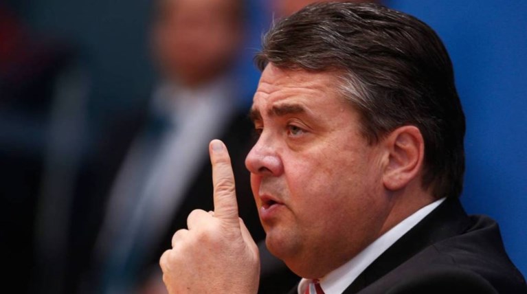 Ζίγκμαρ Γκάμπριελ: Να παγώσουμε τις περιουσίες Ελλήνων φοροφυγάδων