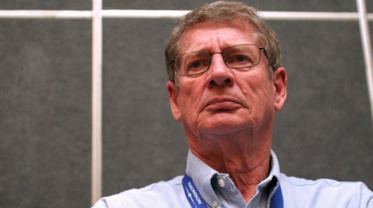 «Έφυγε» ο νοτιοαφρικανός συγγραφέας Αντρέ Μπρινκ