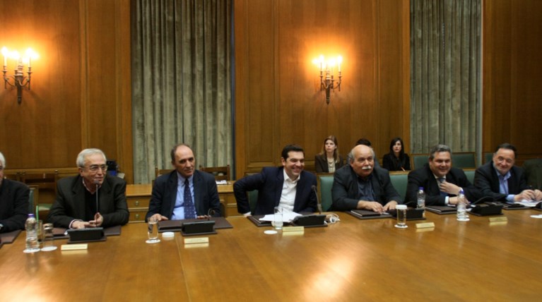 Εξαγγελίες σε δύο φάσεις θα κάνει αύριο ο Τσίπρας