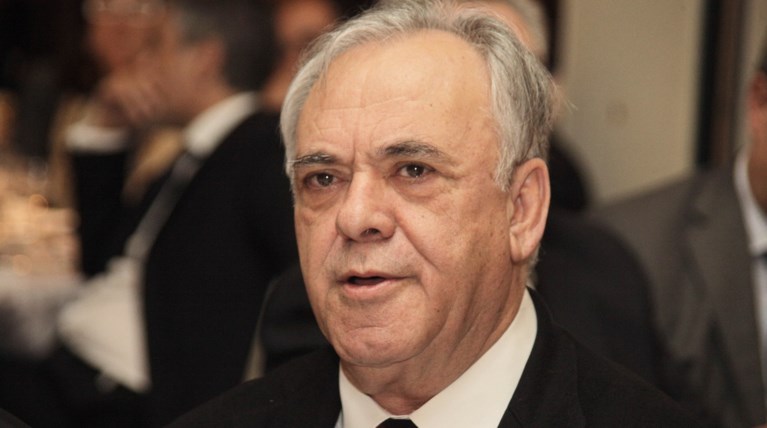 Δραγασάκης σε Τραπεζίτες: Ελέγξτε τα δάνεια των ΜΜΕ