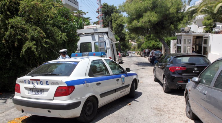 Τραγωδία στον Κορυδαλλό-Νεκρό ζευγάρι από πυροβολισμούς