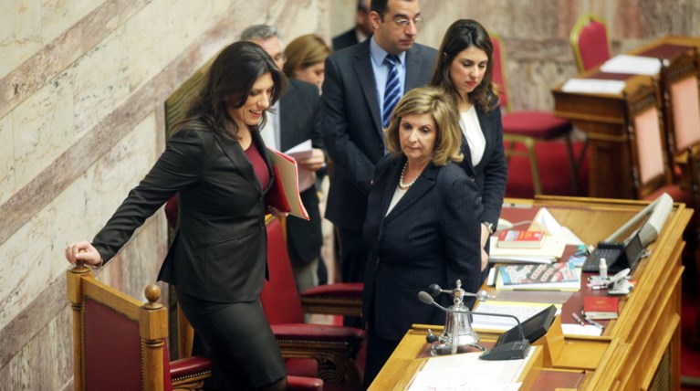 Εσπασε τα ρεκόρ η Κωνσταντοπούλου-14 ώρες στην έδρα!