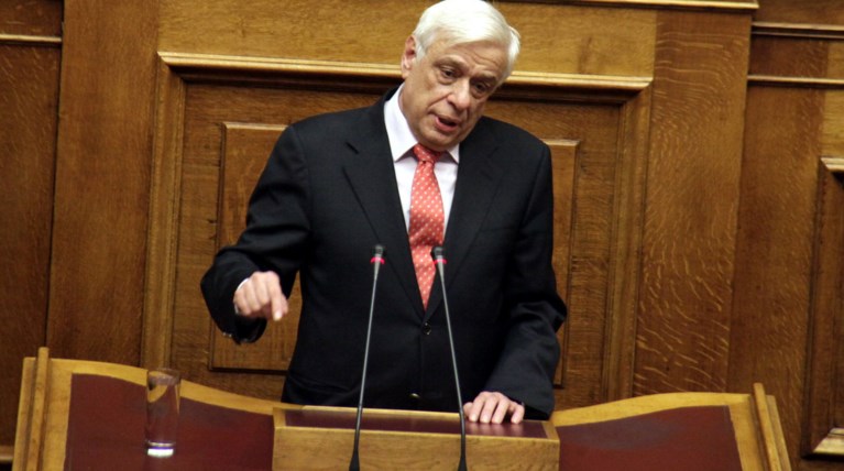 Π. Παυλόπουλος: Από τη σκιά δυο προέδρων στον προεδρικό θώκο