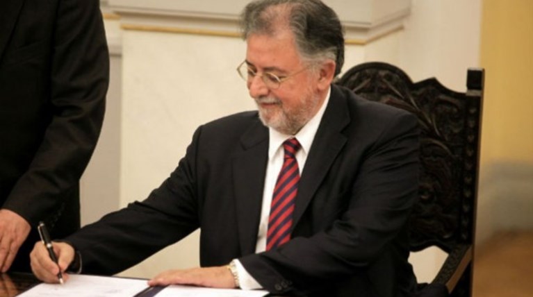 Γ. Πανούσης: Θα έσπαγα τη συνθήκη Σένγκεν και θα άνοιγα τα σύνορα