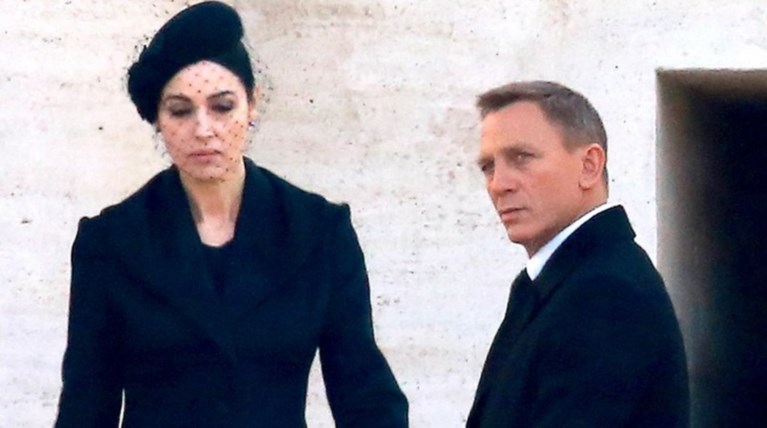 Ντ. Κρεγκ και Μ. Μπελούτσι στα γυρίσματα του Spectre