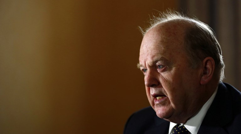 Ιρλανδία: Οι τράπεζες της Ελλάδας θα κατέρρεαν χωρίς συμφωνία στο Eurogroup